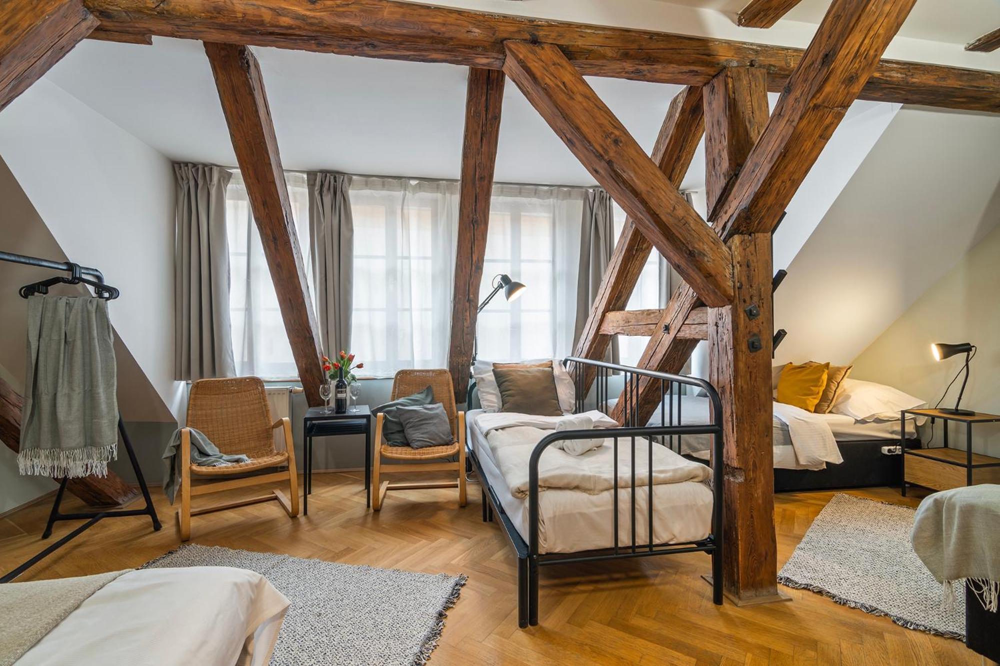 Charles Bridge Historical Apts By Michal&Friends Praga Exterior foto